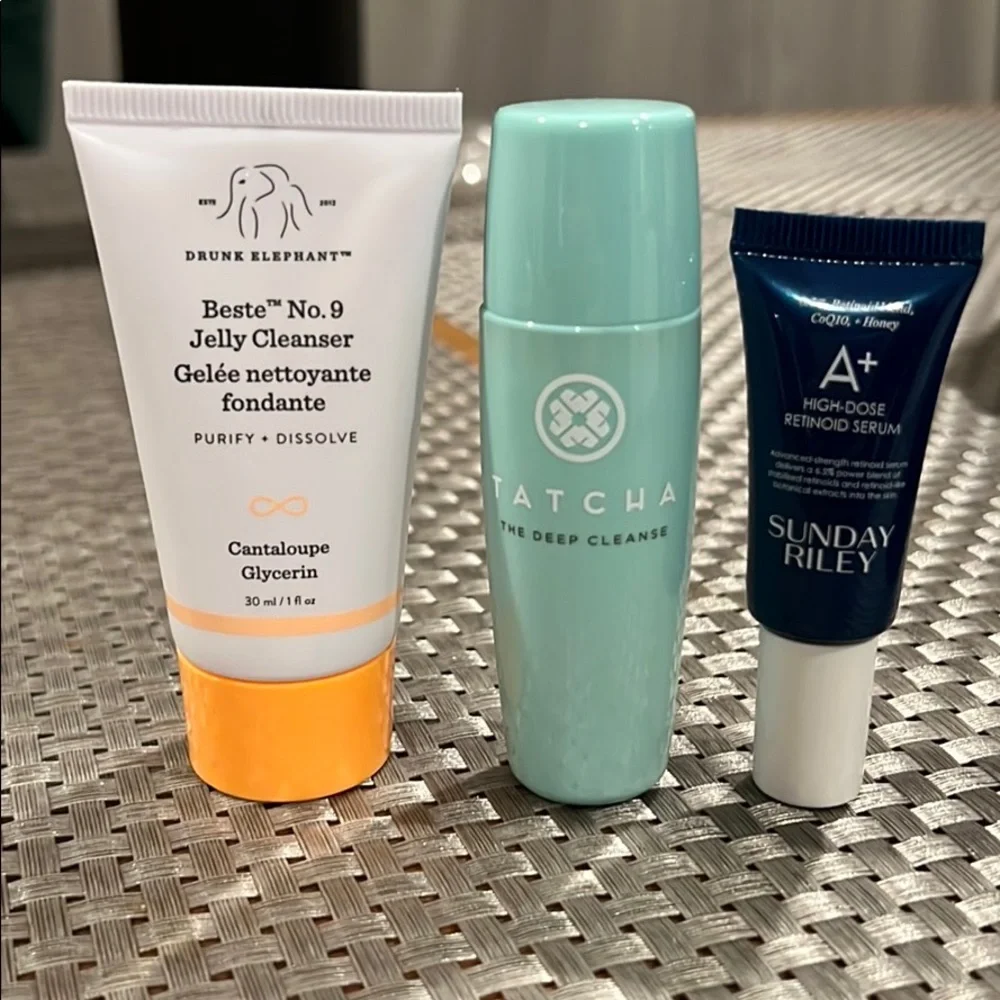 NEW - drunk elephant, tatcha mini cleansers